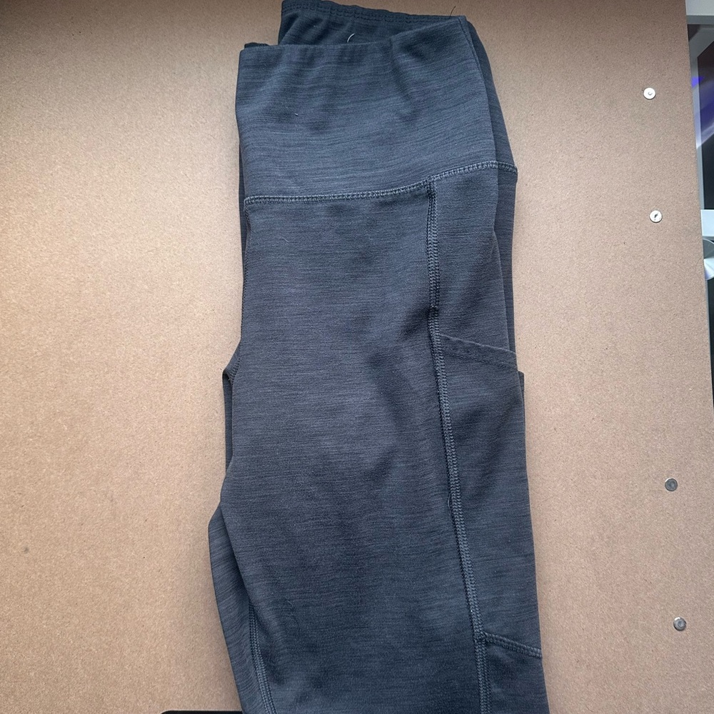 American Eagle Outfitters Gray Curvy Everything Pocket Leggings